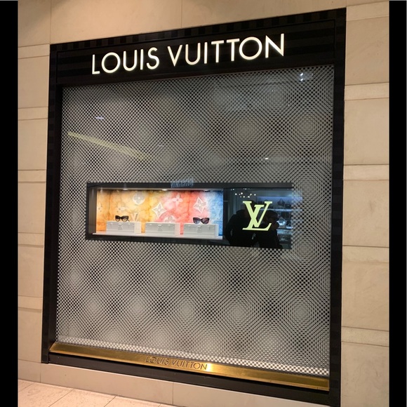 Meet your Posher, Loren Alexis - Picture 16 of 16